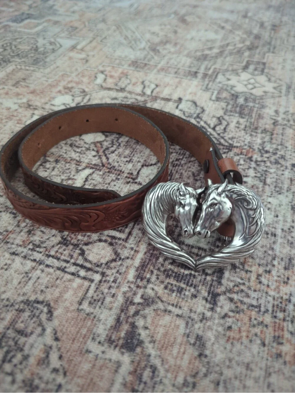Justin Girl’s Twin Horse Western Belt Tooled With Silver Tone Buckle 24 11/21